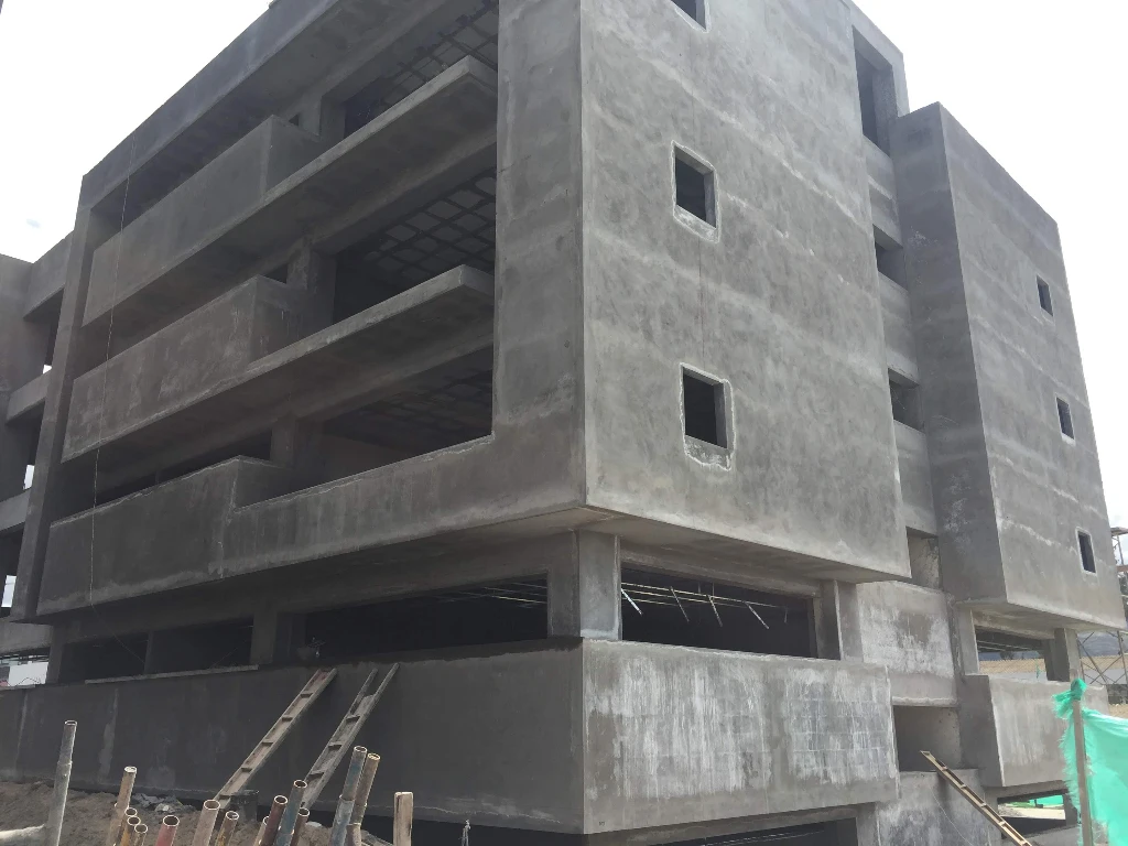 Edificio universitario para aulas de uso común